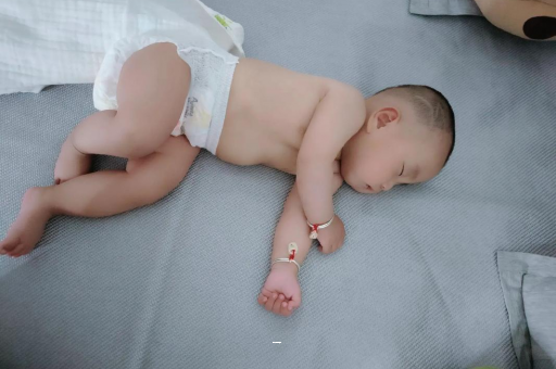 义乌孕妇肚脐周围发青